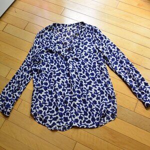 Joie Long Sleeve V Neck Floral Top Blouse White Navy Silk Oversized Size XS